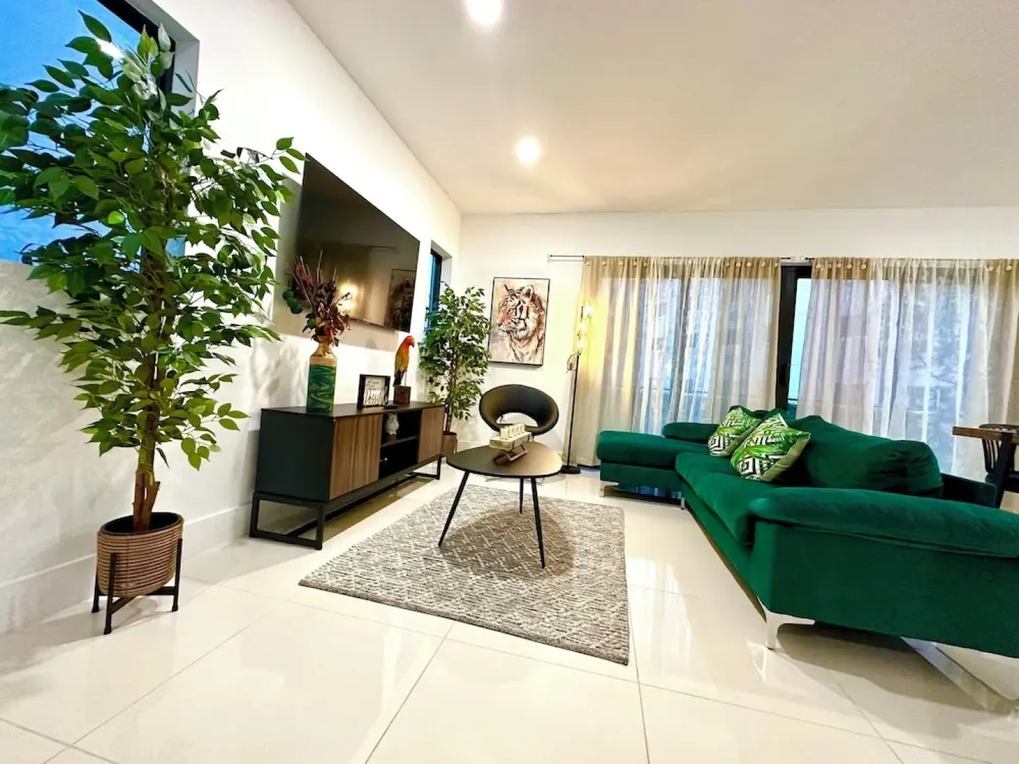 Green Luxurious 5BD Jungle House by FL Keys MIA