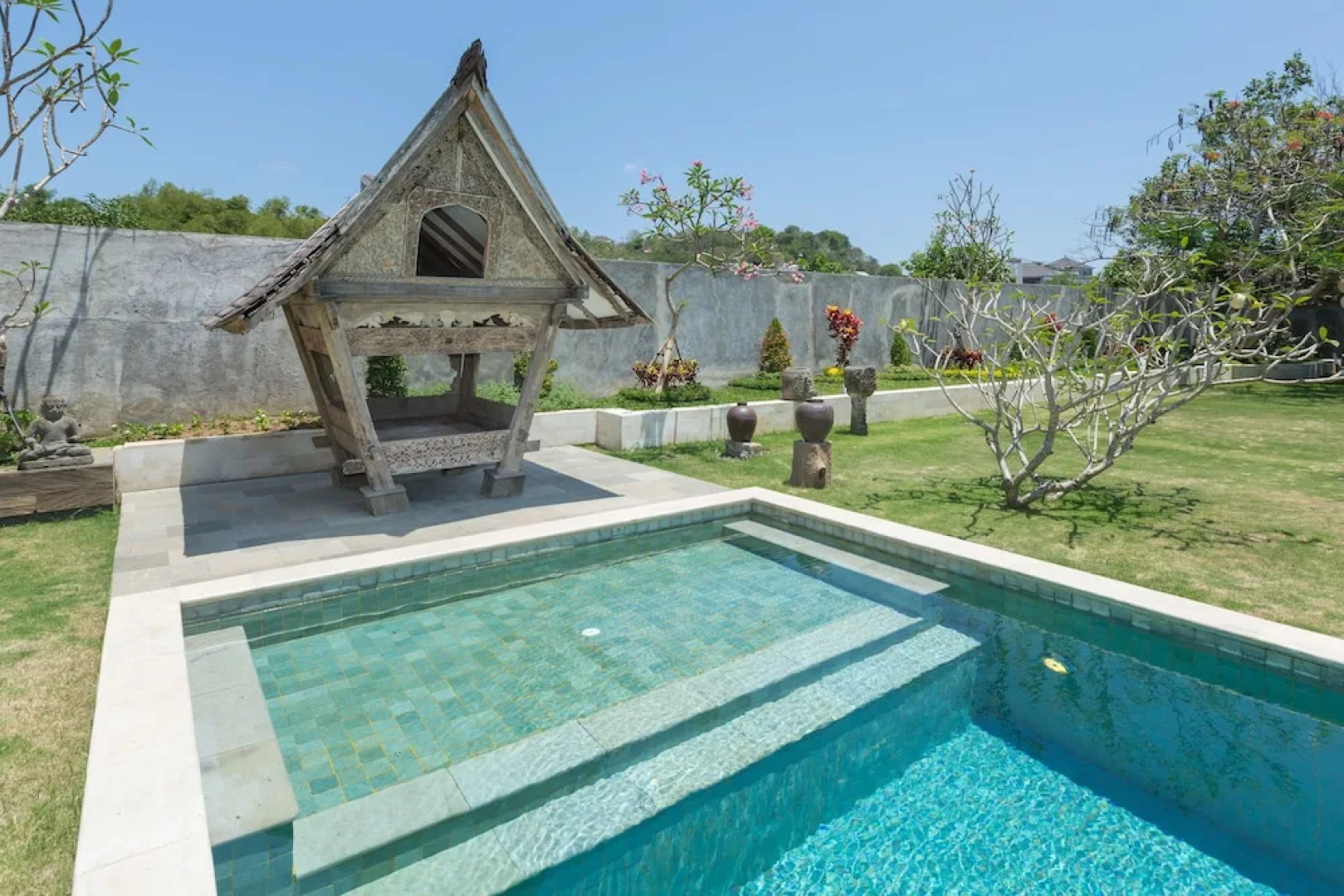 Spring view holiday bungalow