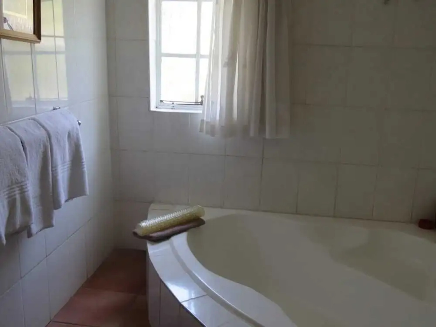 Sweet Thorn Tree Spacious Cottage for 2 People With Great Terrace!