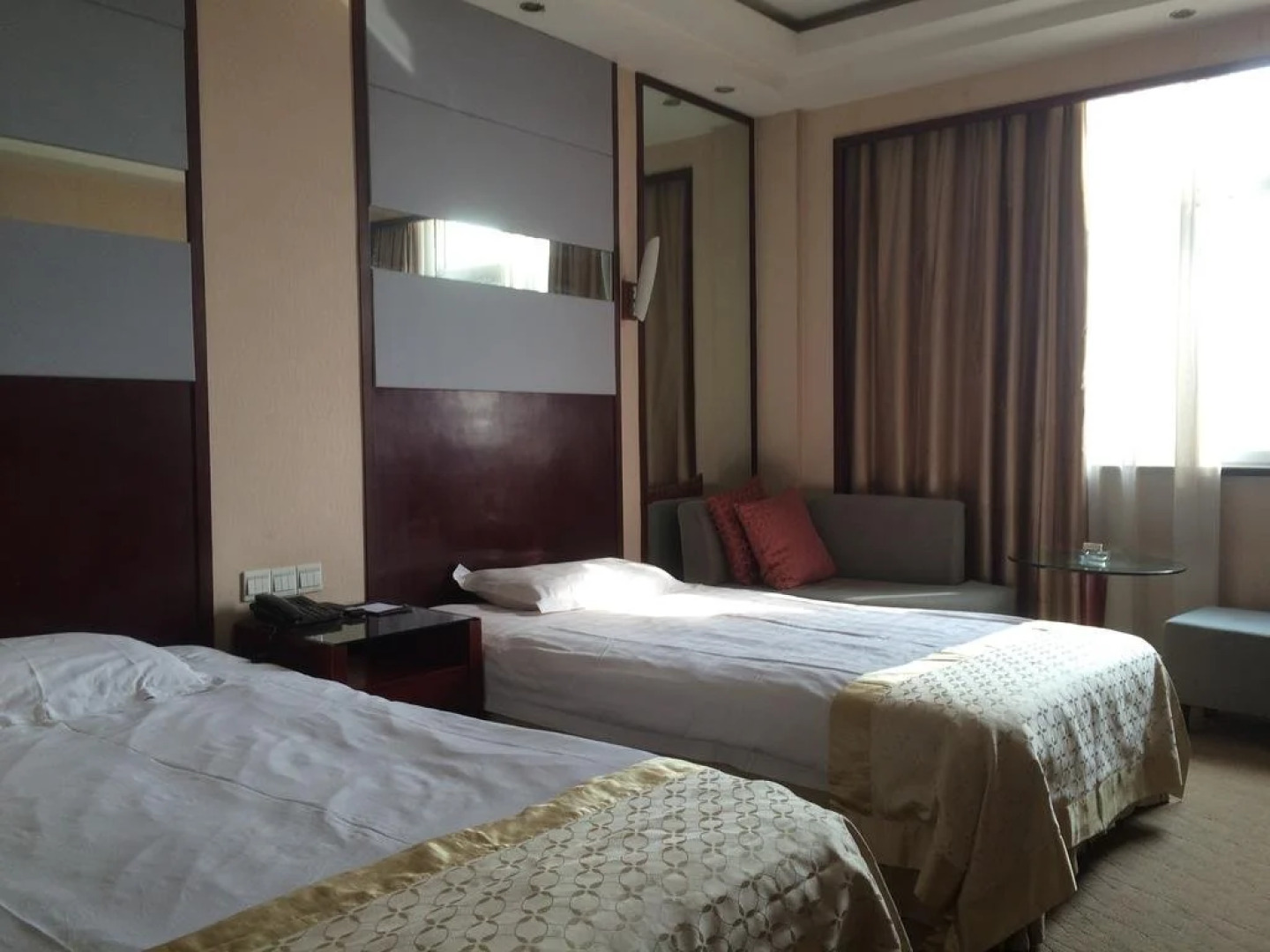 Haisha Huachen Hotel