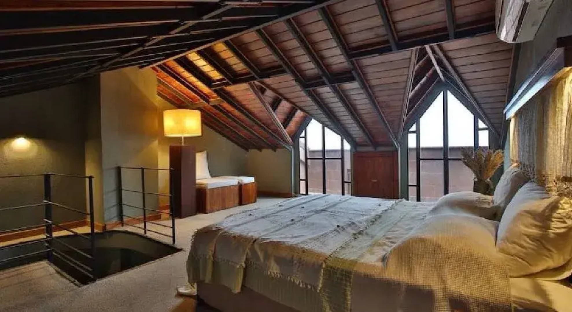 The Green Goose Hotel