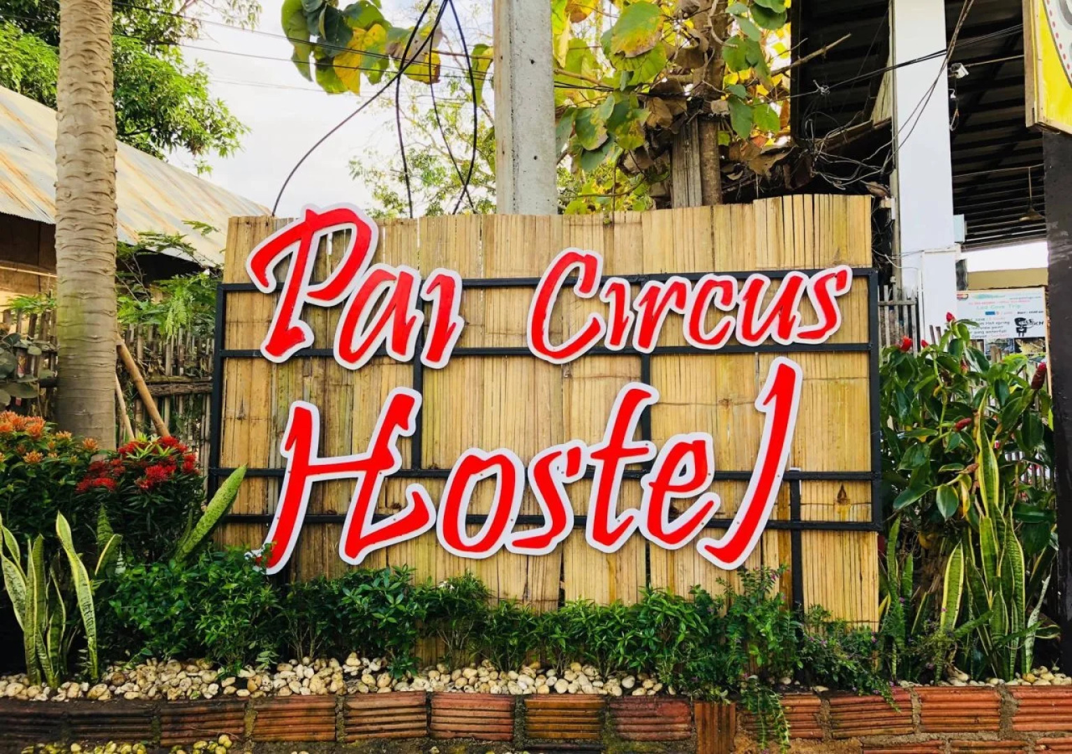 Pai Circus School and Resort