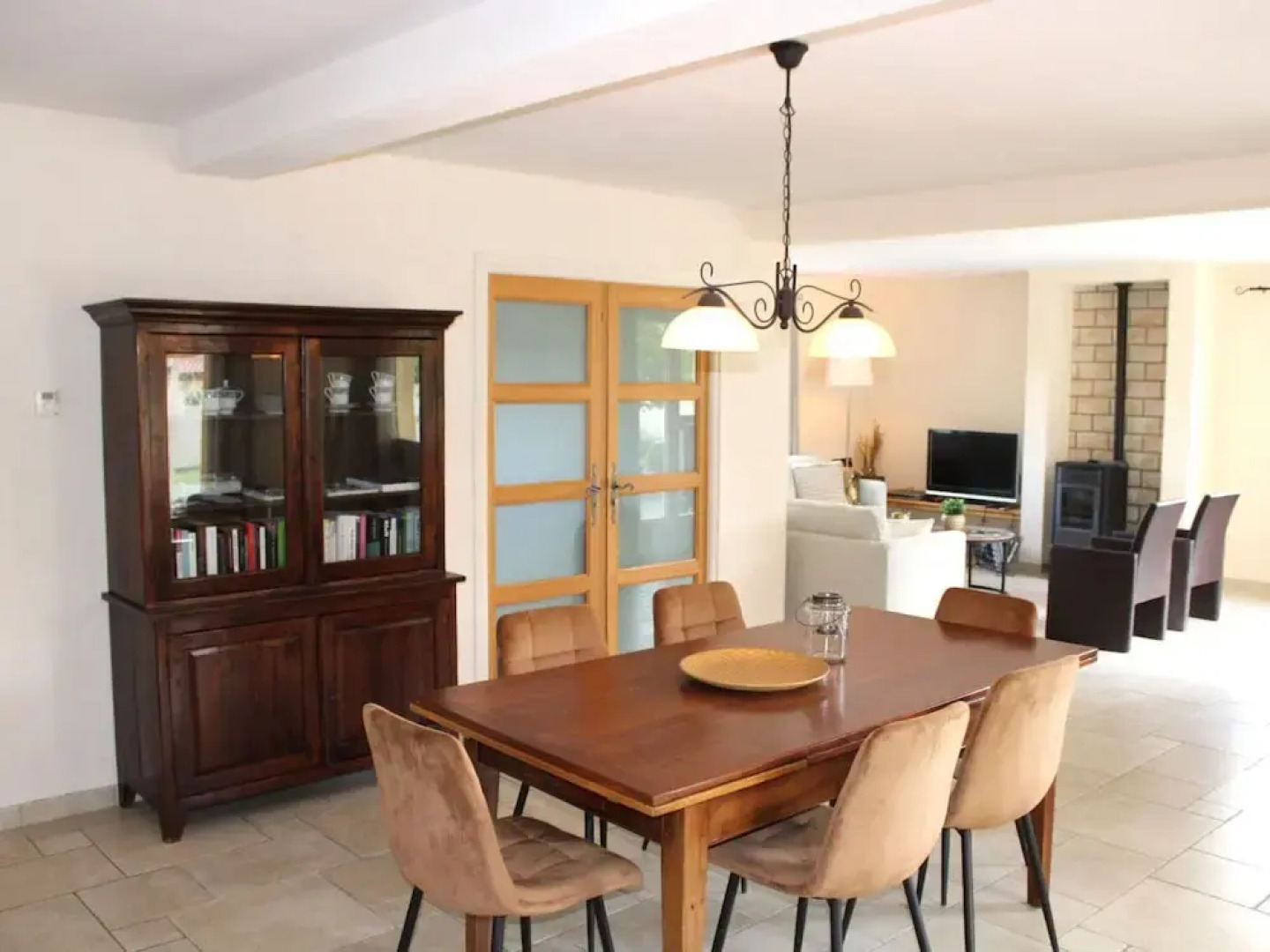 Comfortable Holiday Home With Pool