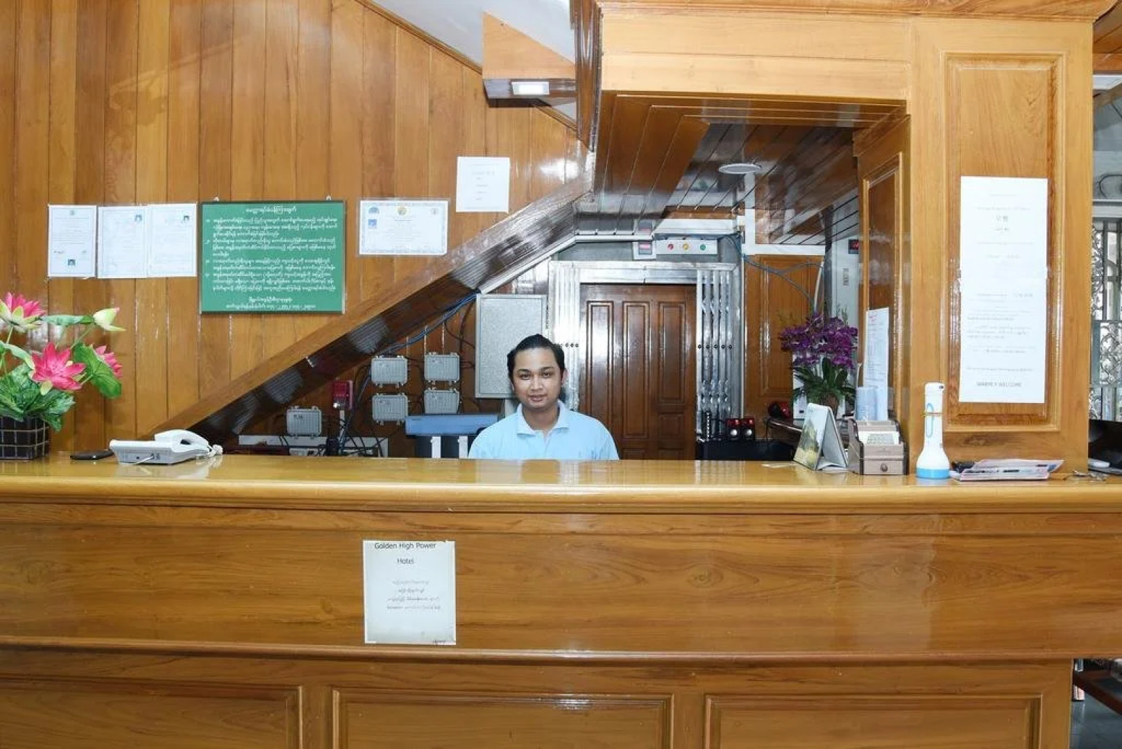 Golden High Power Hotel