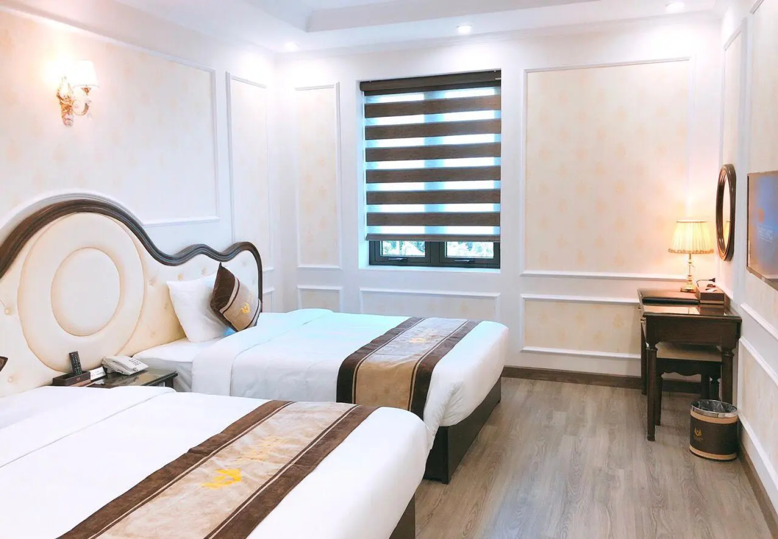 Vincent Halong Hotel