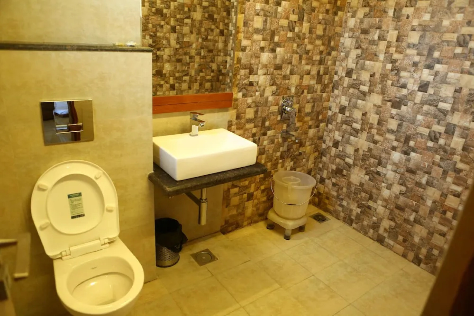 OYO Rooms Mussoorie Library