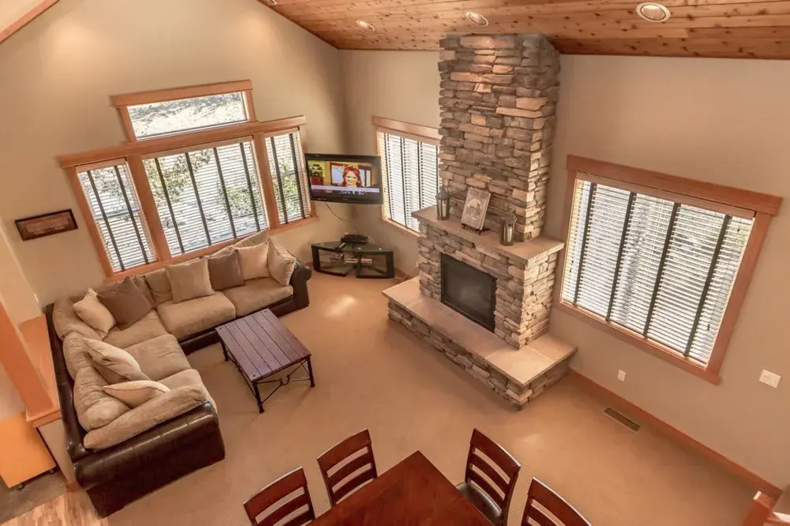 Roslyn Hideaway By Redawning