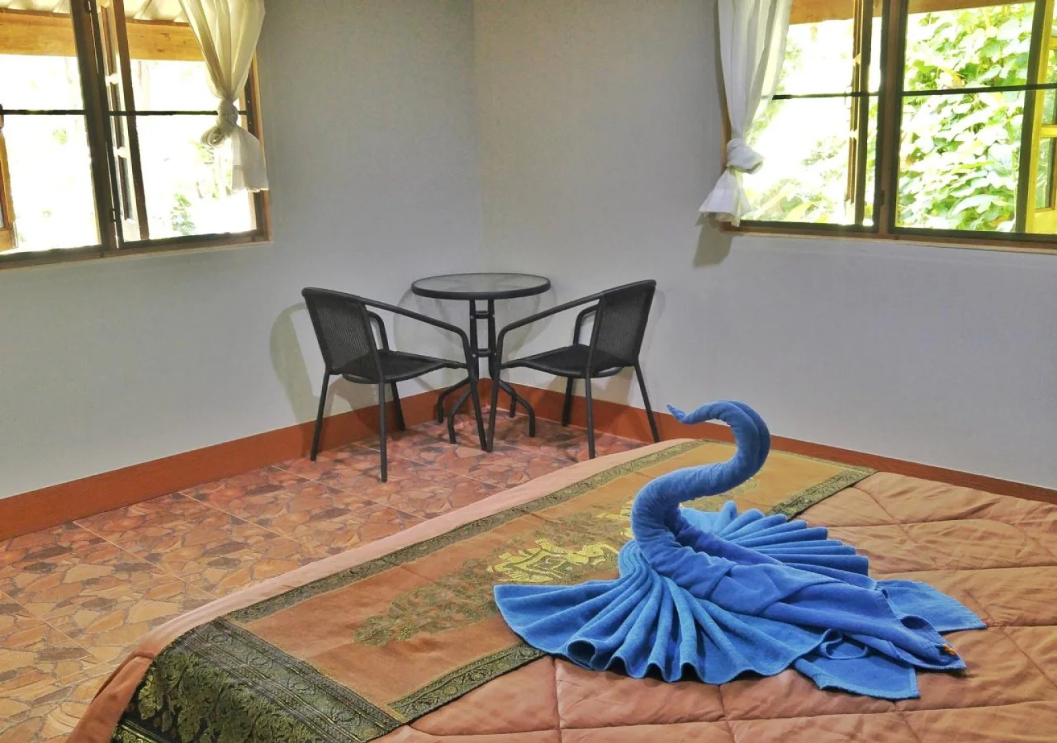 Fullmoon House & Resort