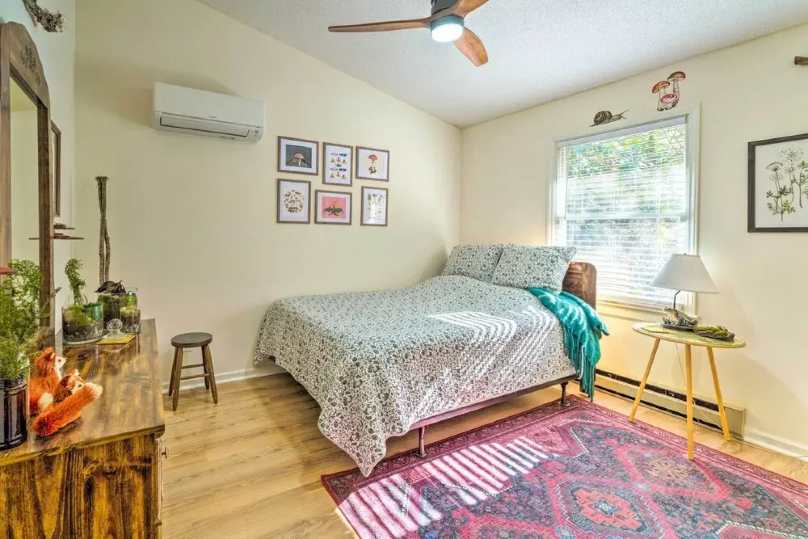 Newland Home w/ Fire Pit: 7 Mi to Grandfather Mtn