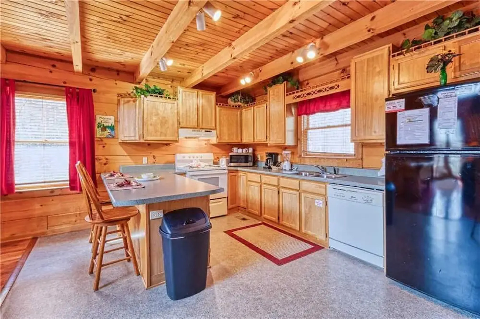 Above Ole Smokys Clouds - One Bedroom Cabin