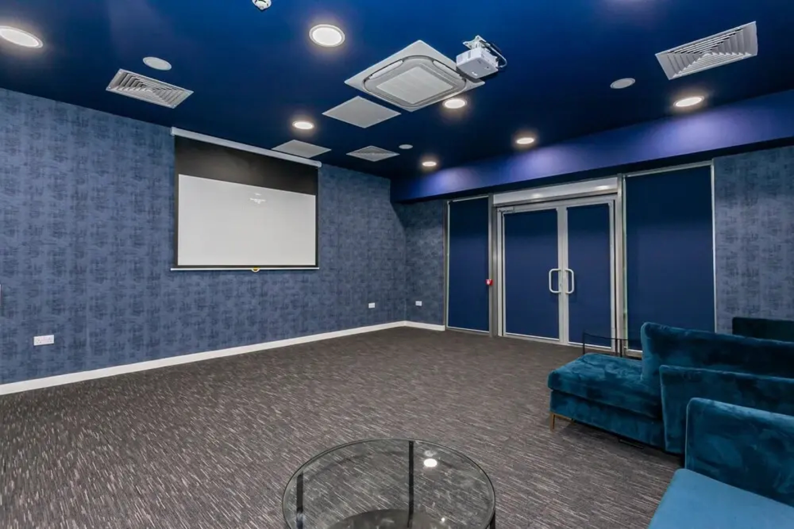 X1 Media City Trendy Pad