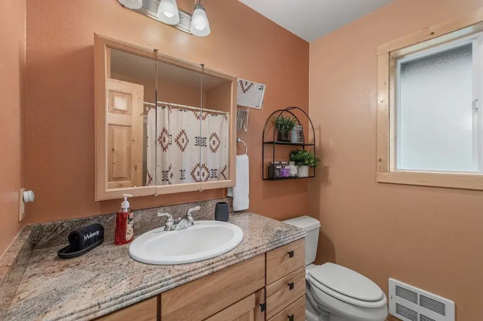 Pine River Retreat 2 Bedroom Home by RedAwning