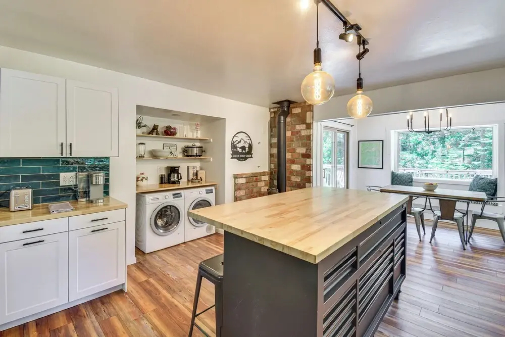 Cozy Retreat w/ Deck ~ 2 Mi to Pinecrest Lake!