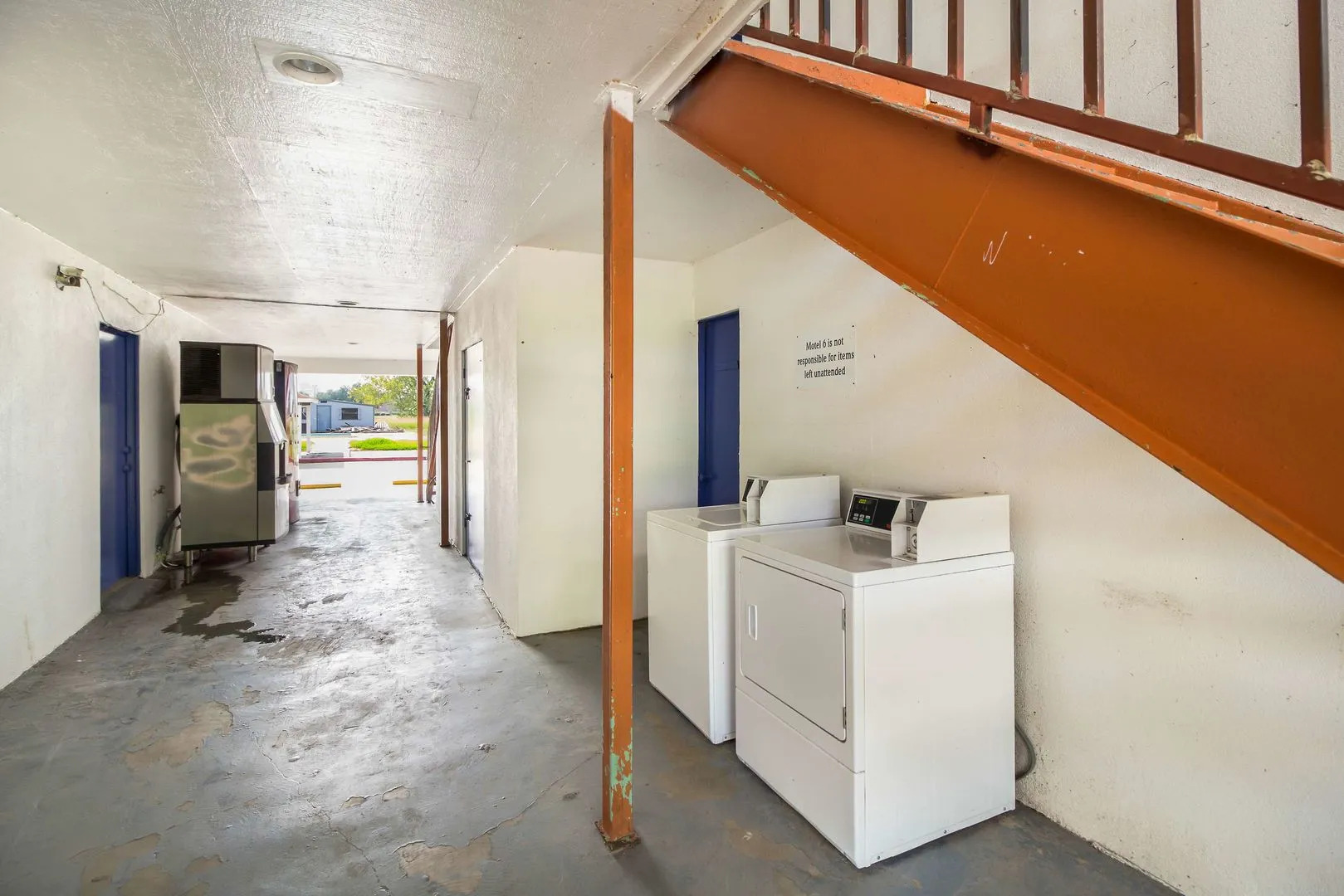 Scottish Inn & Suites