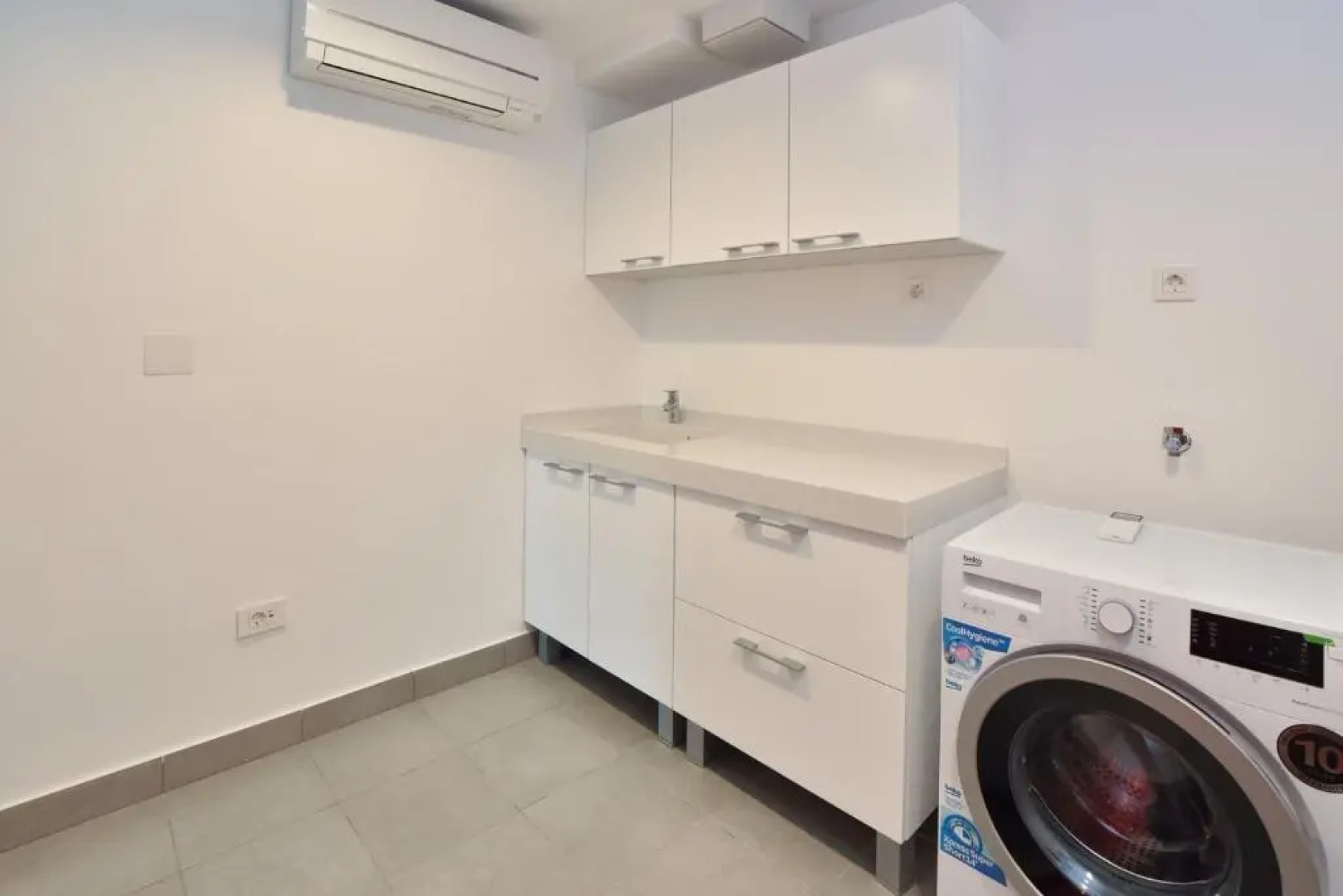 Luxury, seafront Villa IVAN with heated pool only 100m from beach