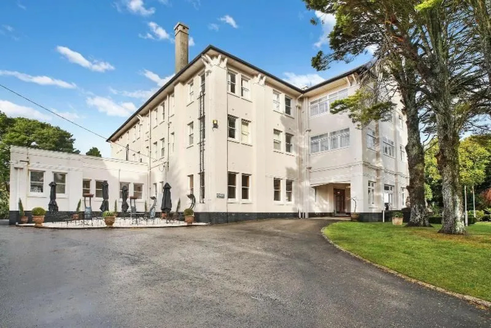 Fountaindale Grand Manor