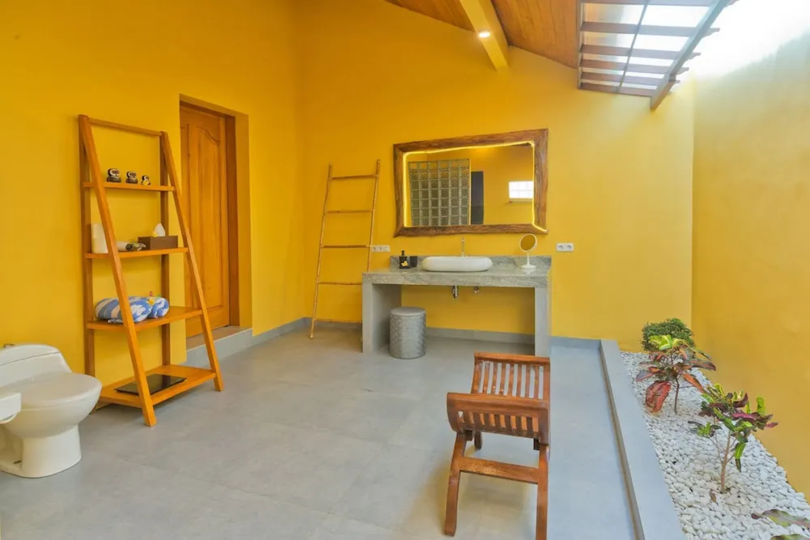 Abwonderdive-Bali Dive Resort