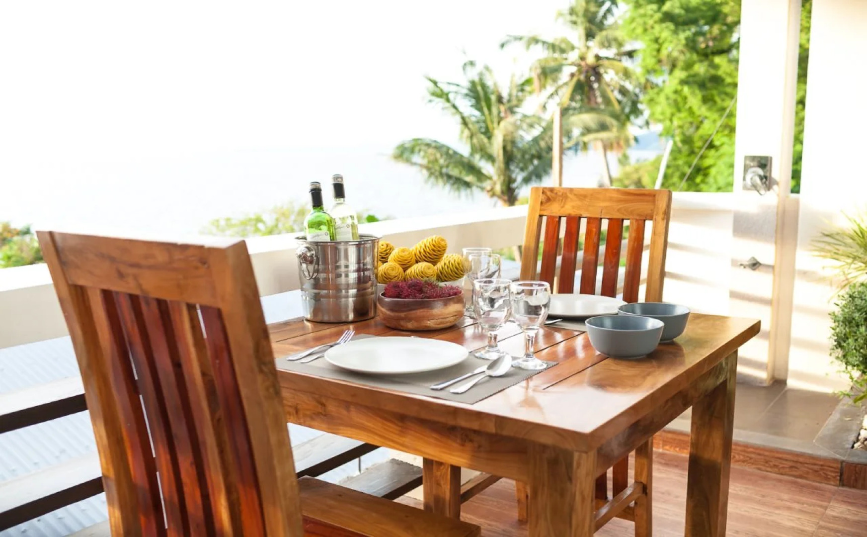 Halo Anilao Dive Resort