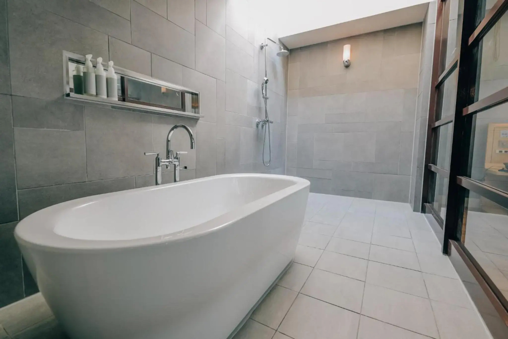 With The Style Fukuoka