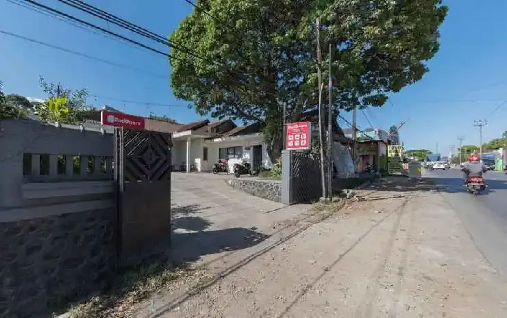 RedDoorz Syariah @ Jl Raya Sukabumi