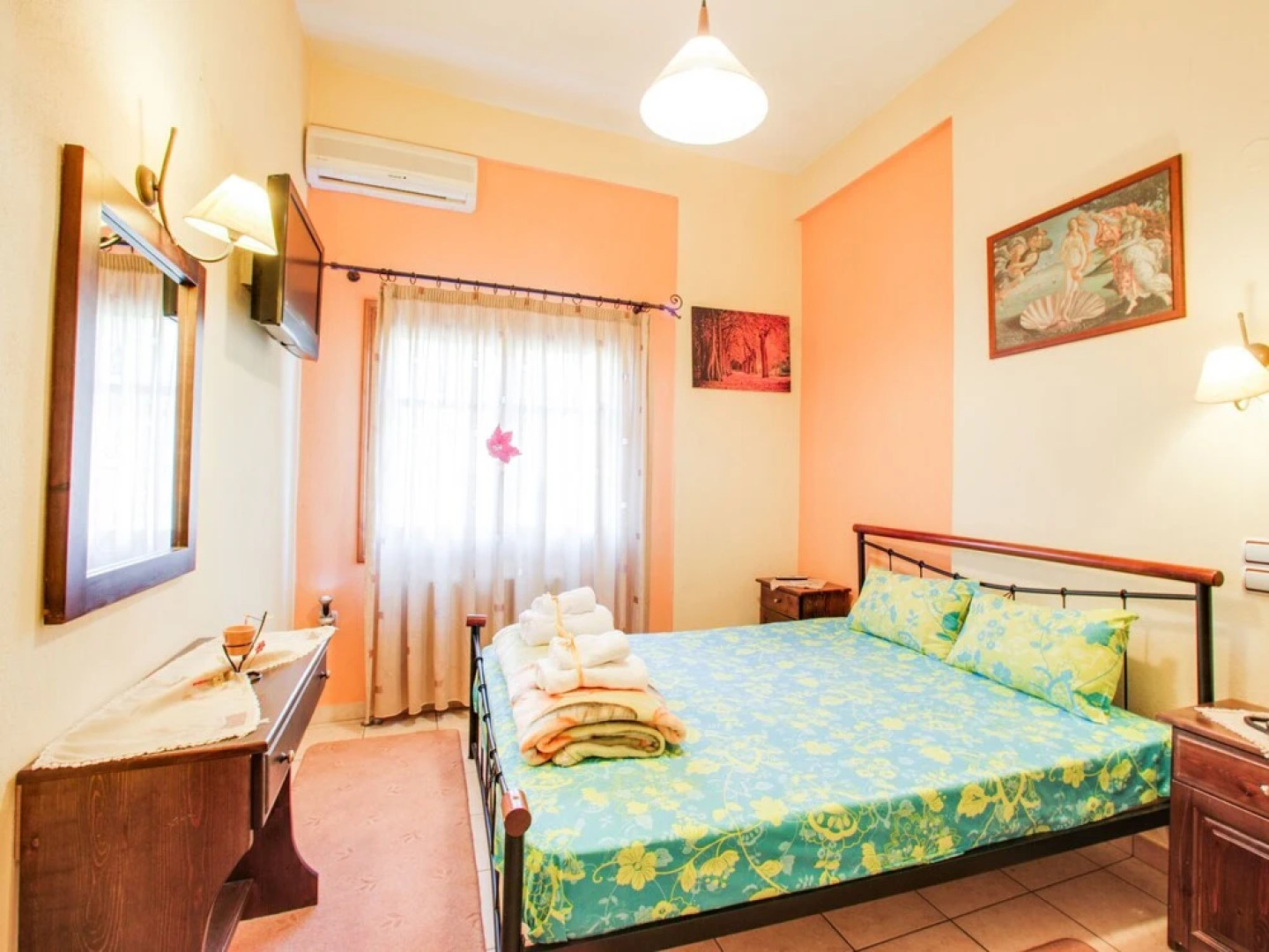 Alluring Holiday Home in Stournareika With Balcony