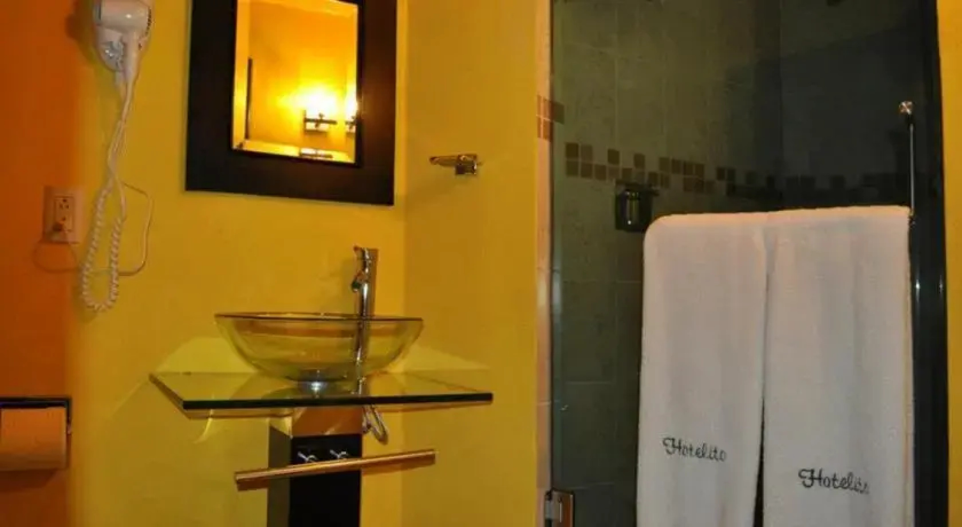 El Hotelito