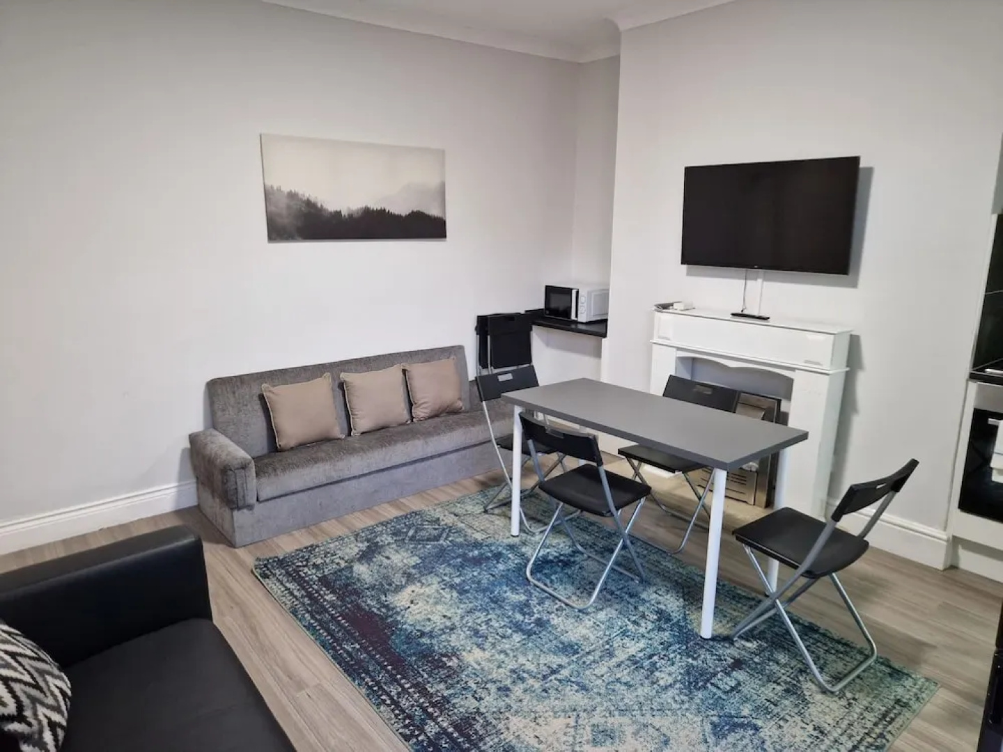 Birtley's Amethyst, 3 Bedroom Apt ,sleeps 6 Guest