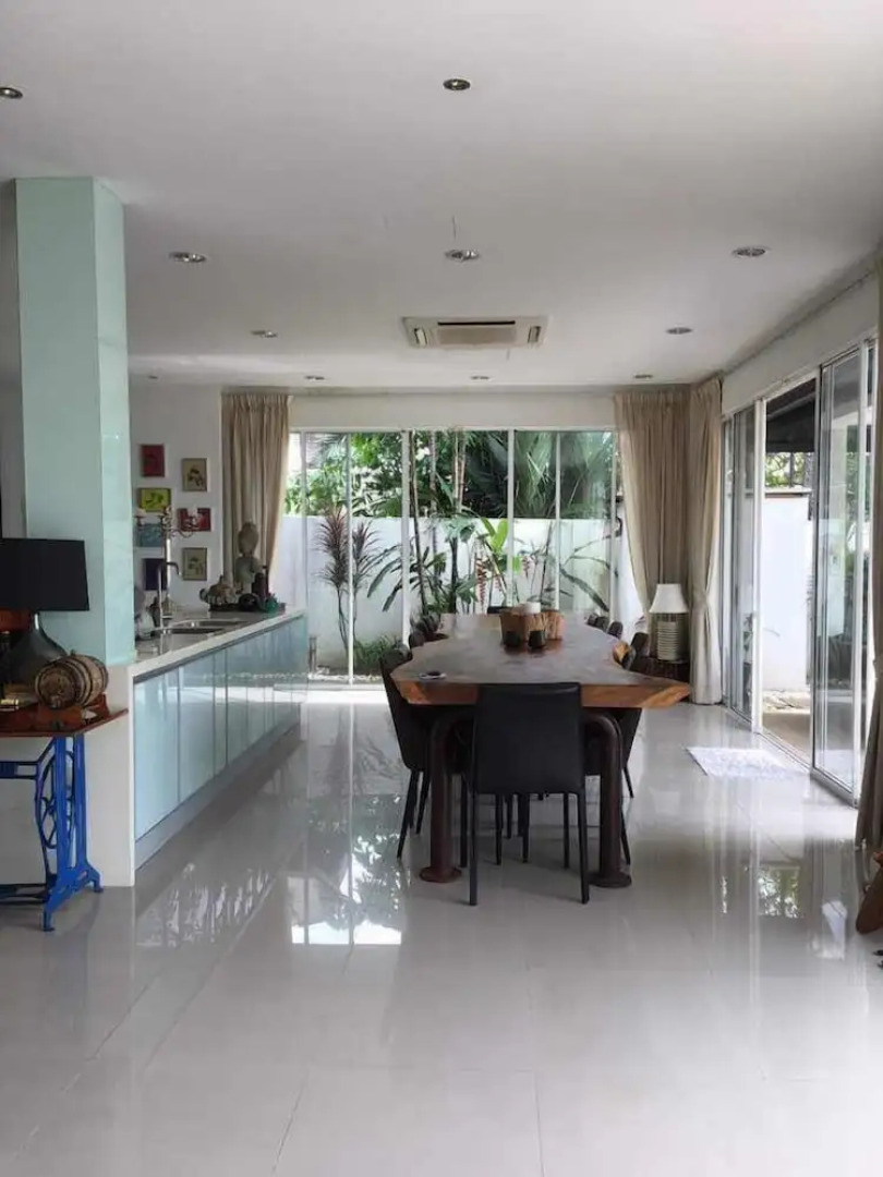 Penang Luxury Seaside Holiday Villa