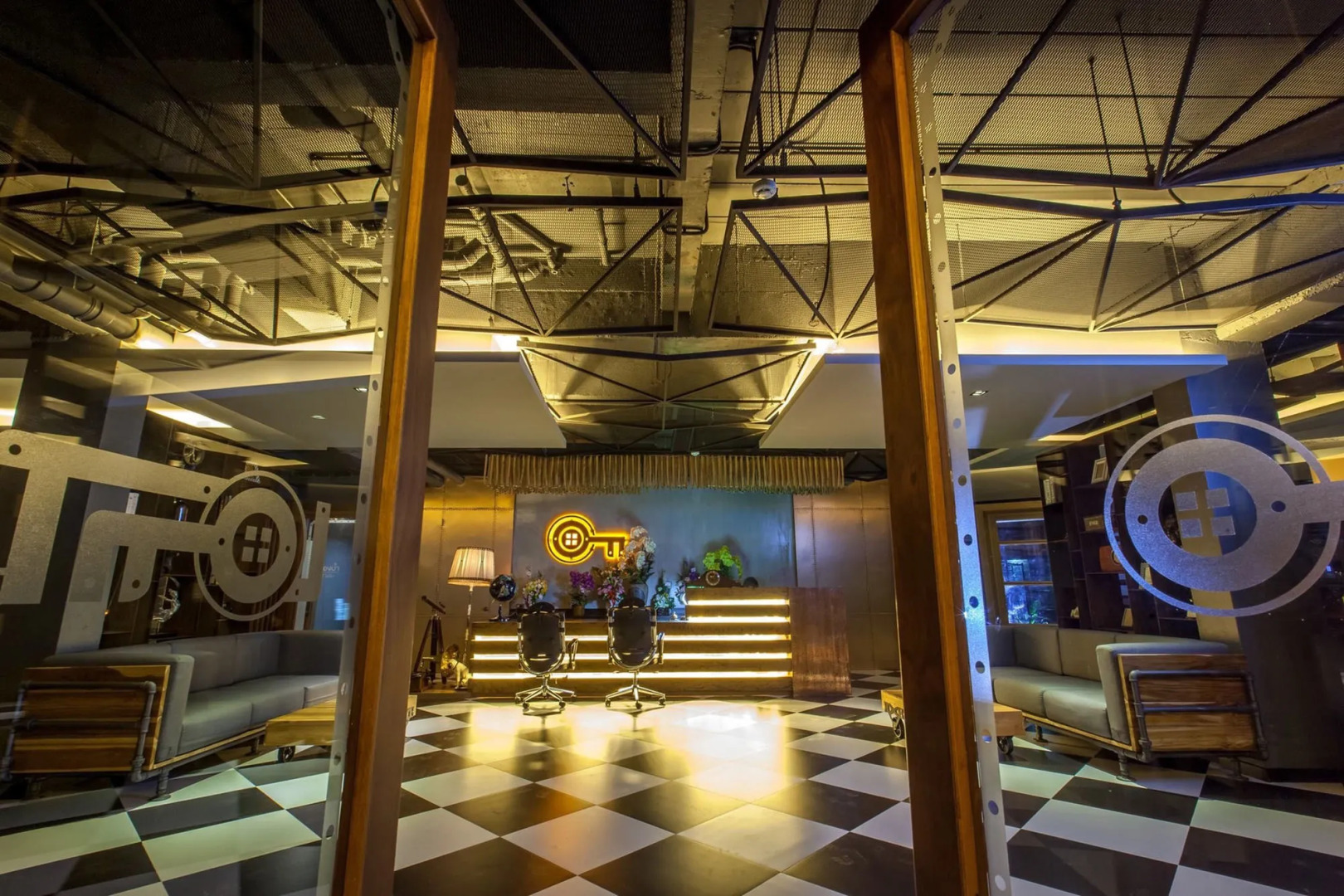 Loftmania Boutique Hotel