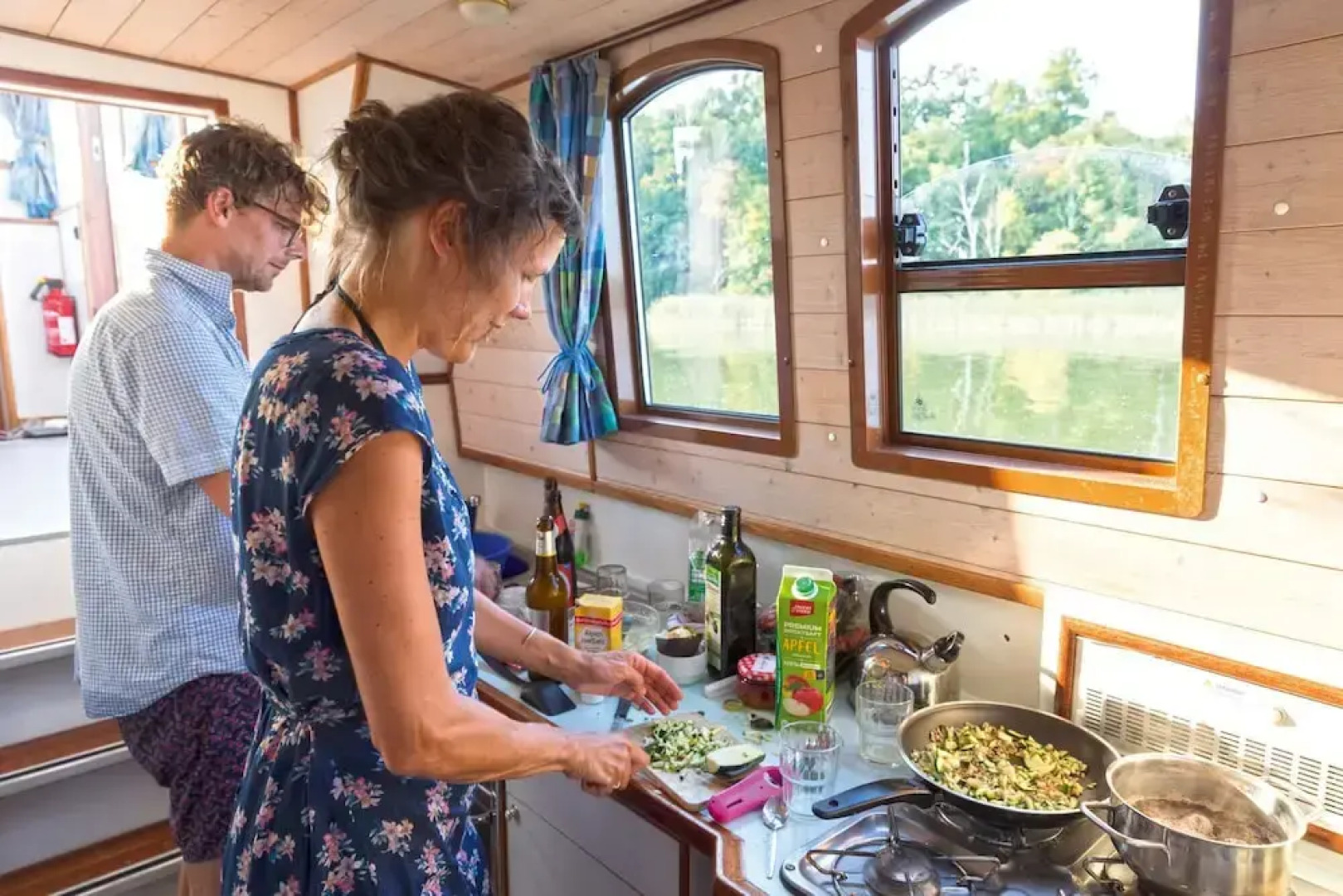 Boats & Yachts at Zehdenick Harbor by Kuhnle‑Tours