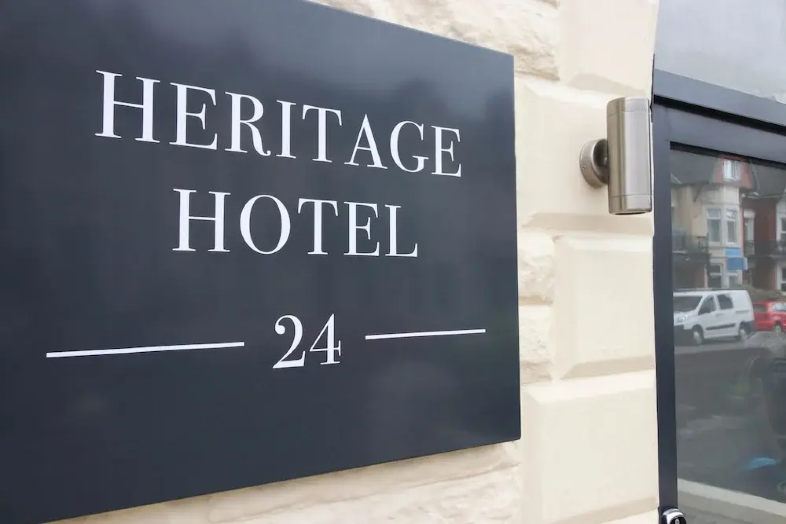Stay Central - Heritage 24