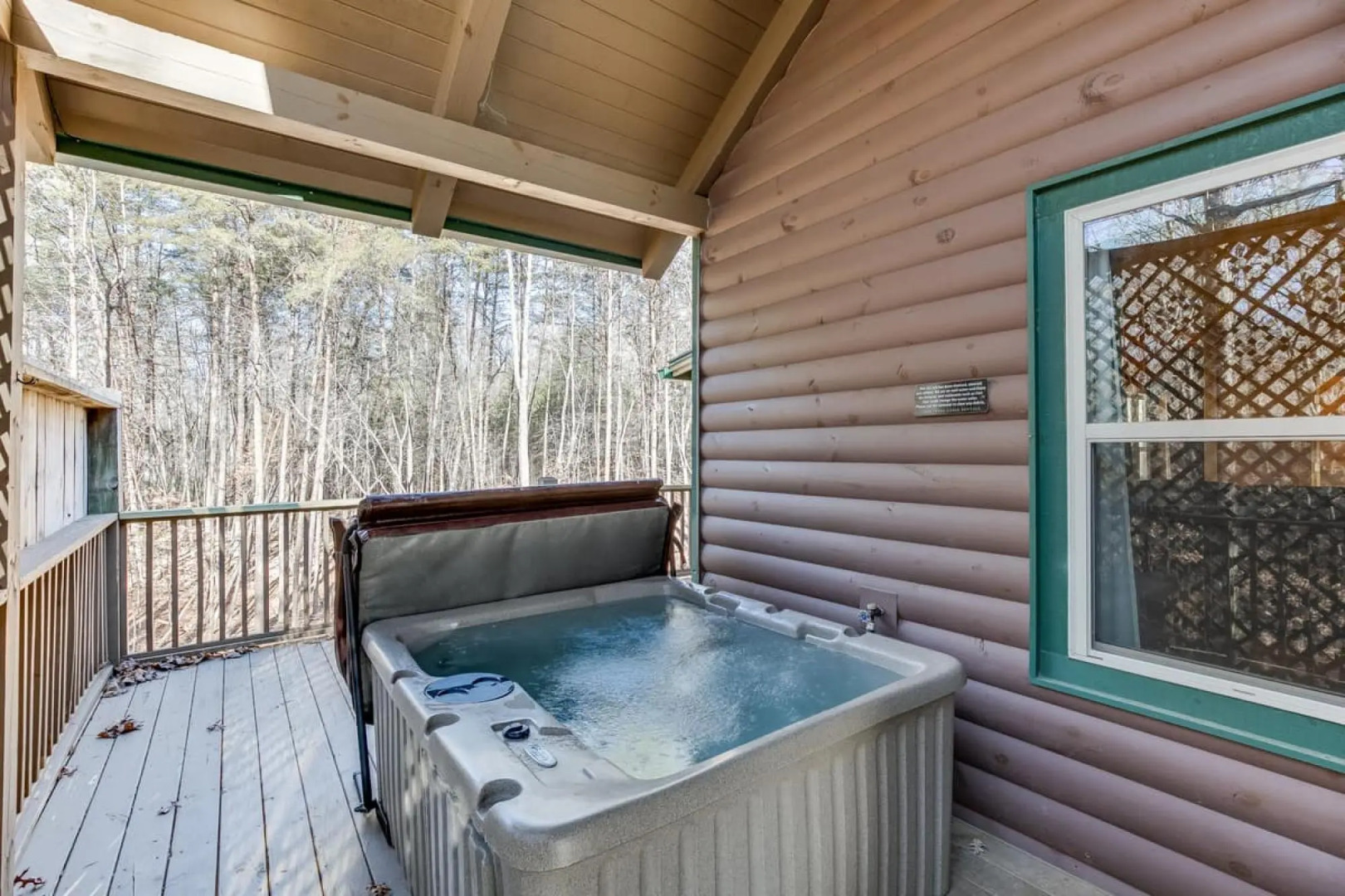 Escape in Cleveland with 2 bedrooms and 2 bathrooms