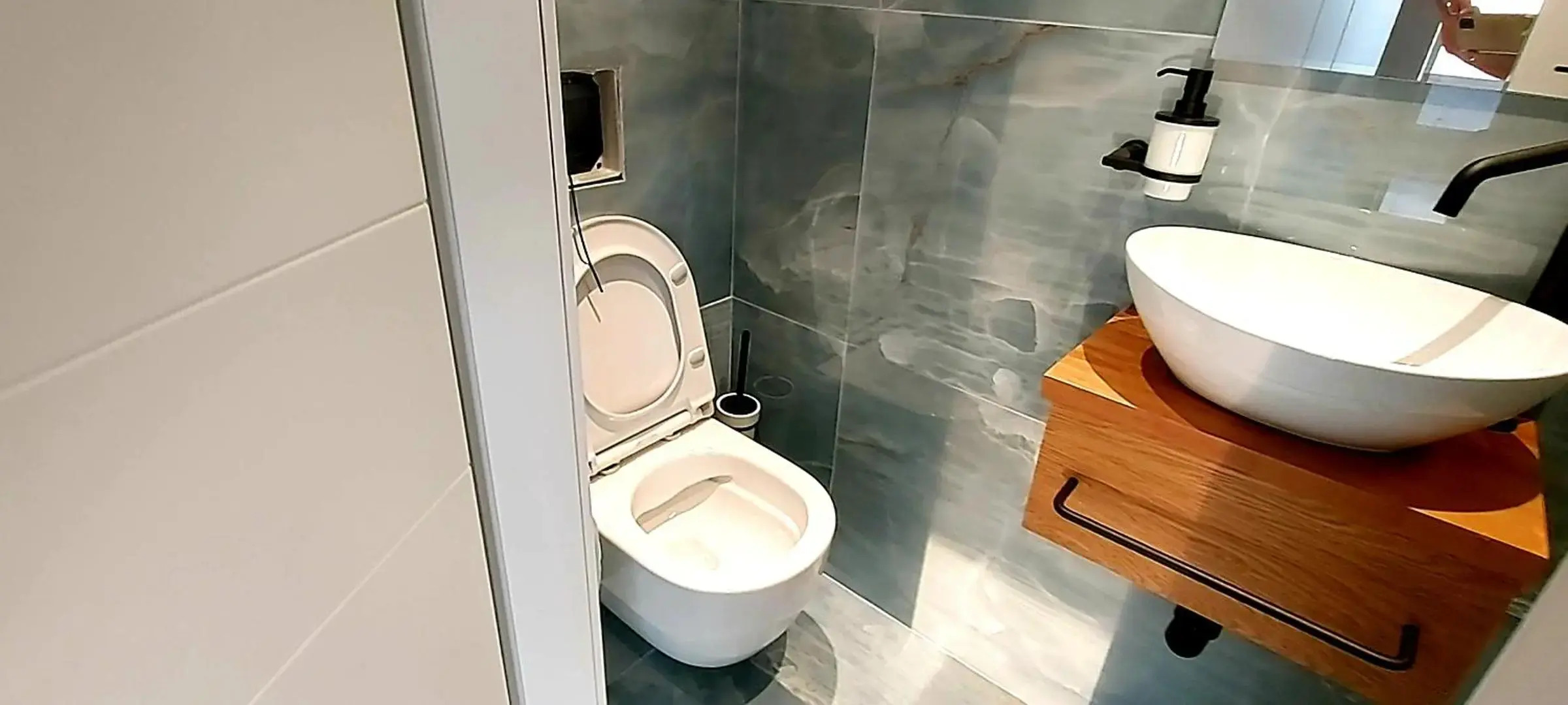 8 Hotel Apartment Short Time TLV BAT YAM