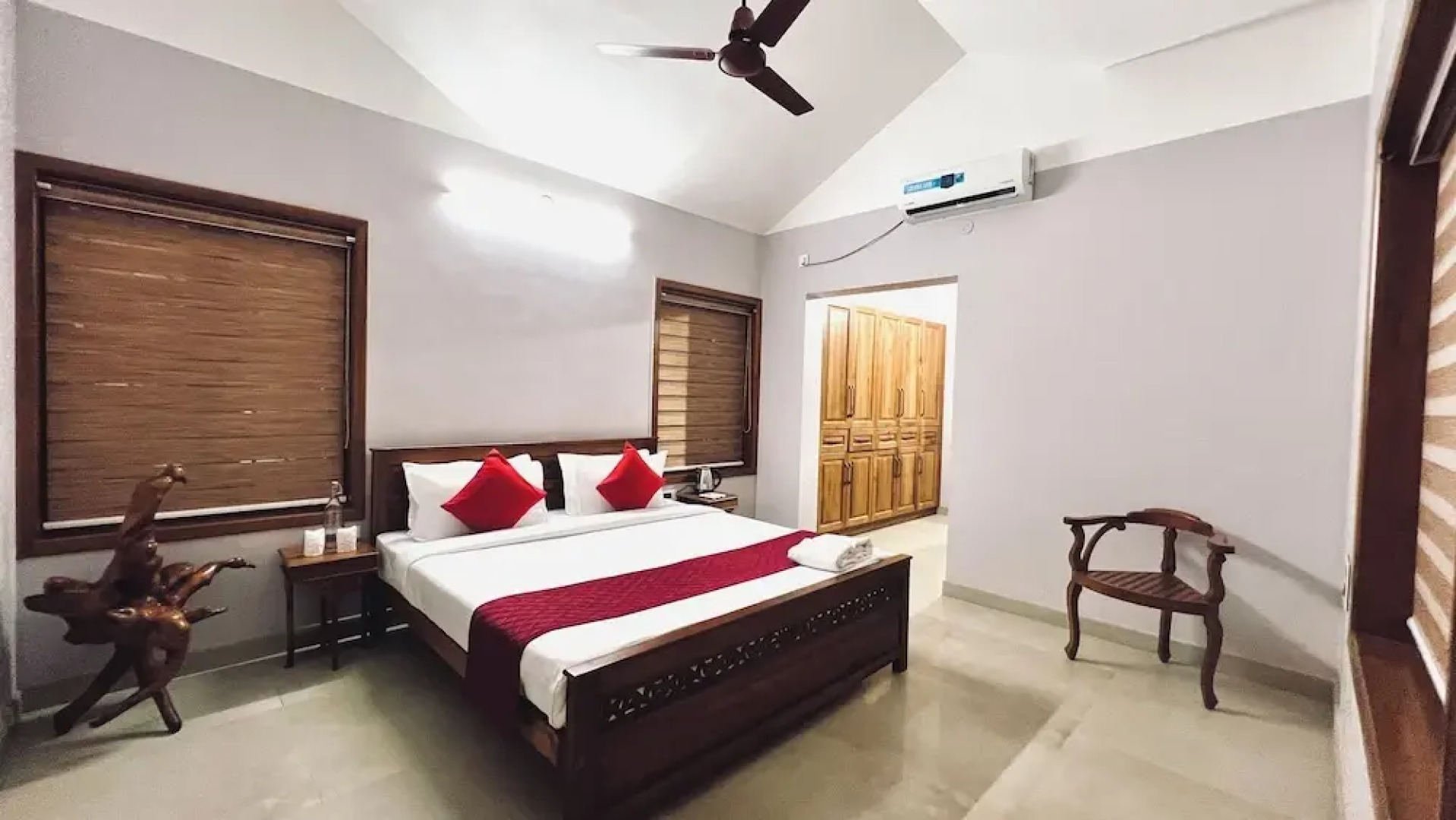 Waterfront By Palmyra