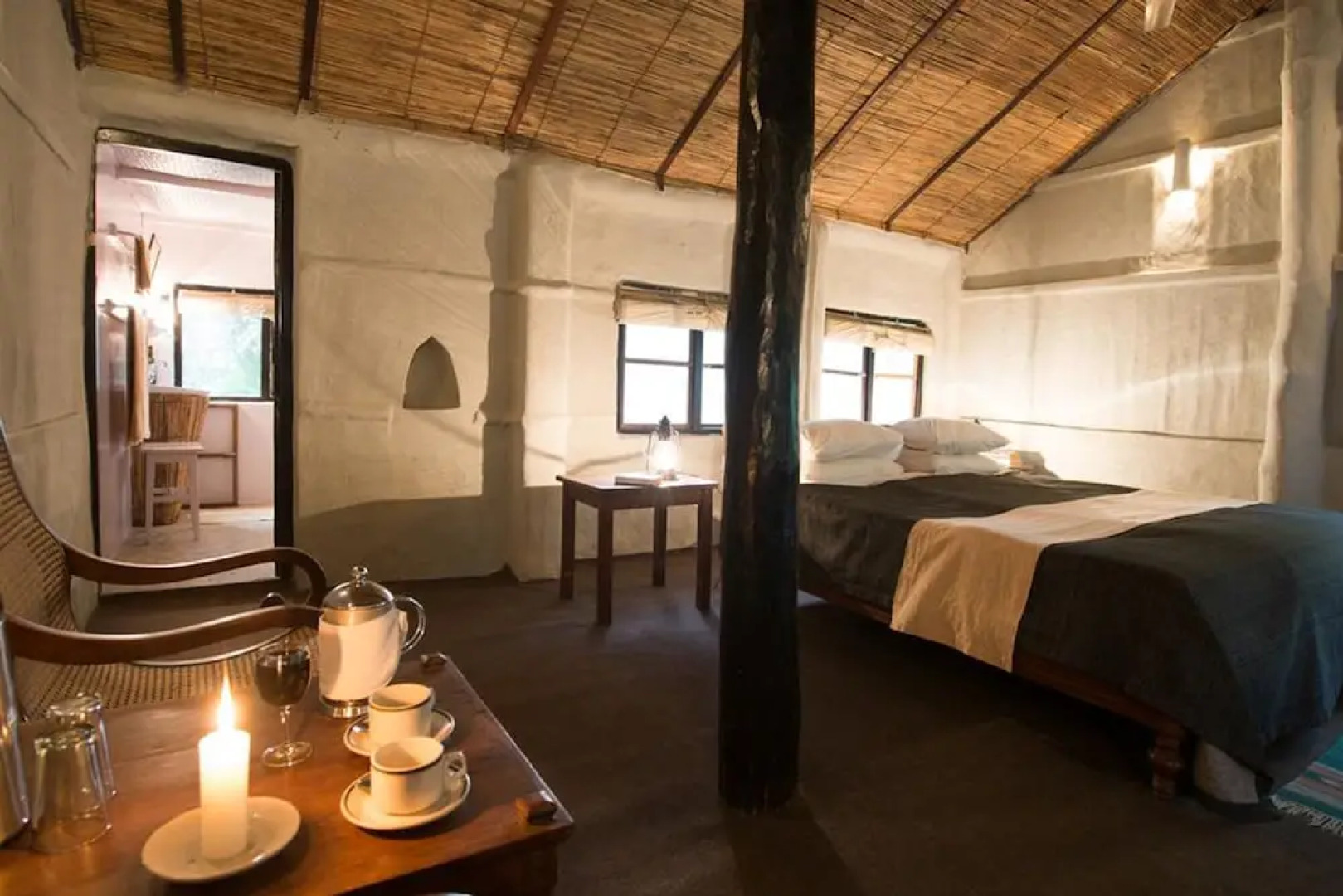 Tiger Tops Tharu Lodge