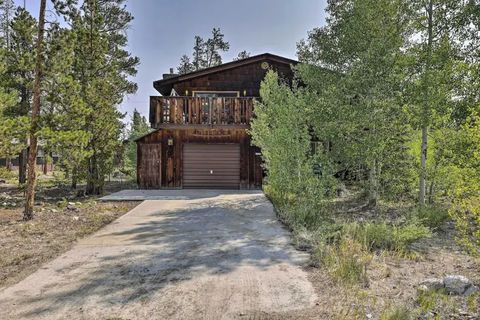 Walk to Town: Updated Frisco Cabin w/ 2 Decks!