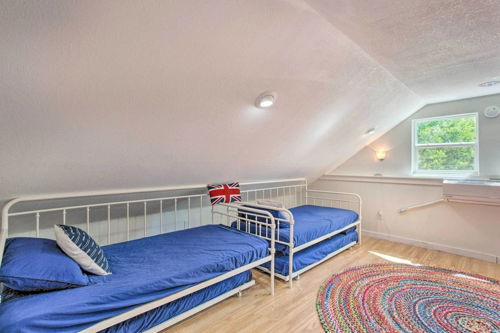 Tool Waterfront Home w/ Hot Tub & Fire Pit!