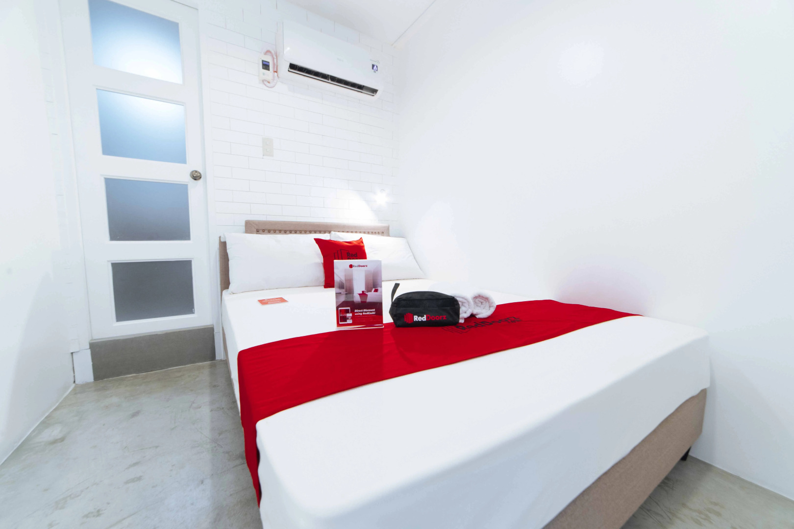 RedDoorz Plus @ Danlig Street Makati