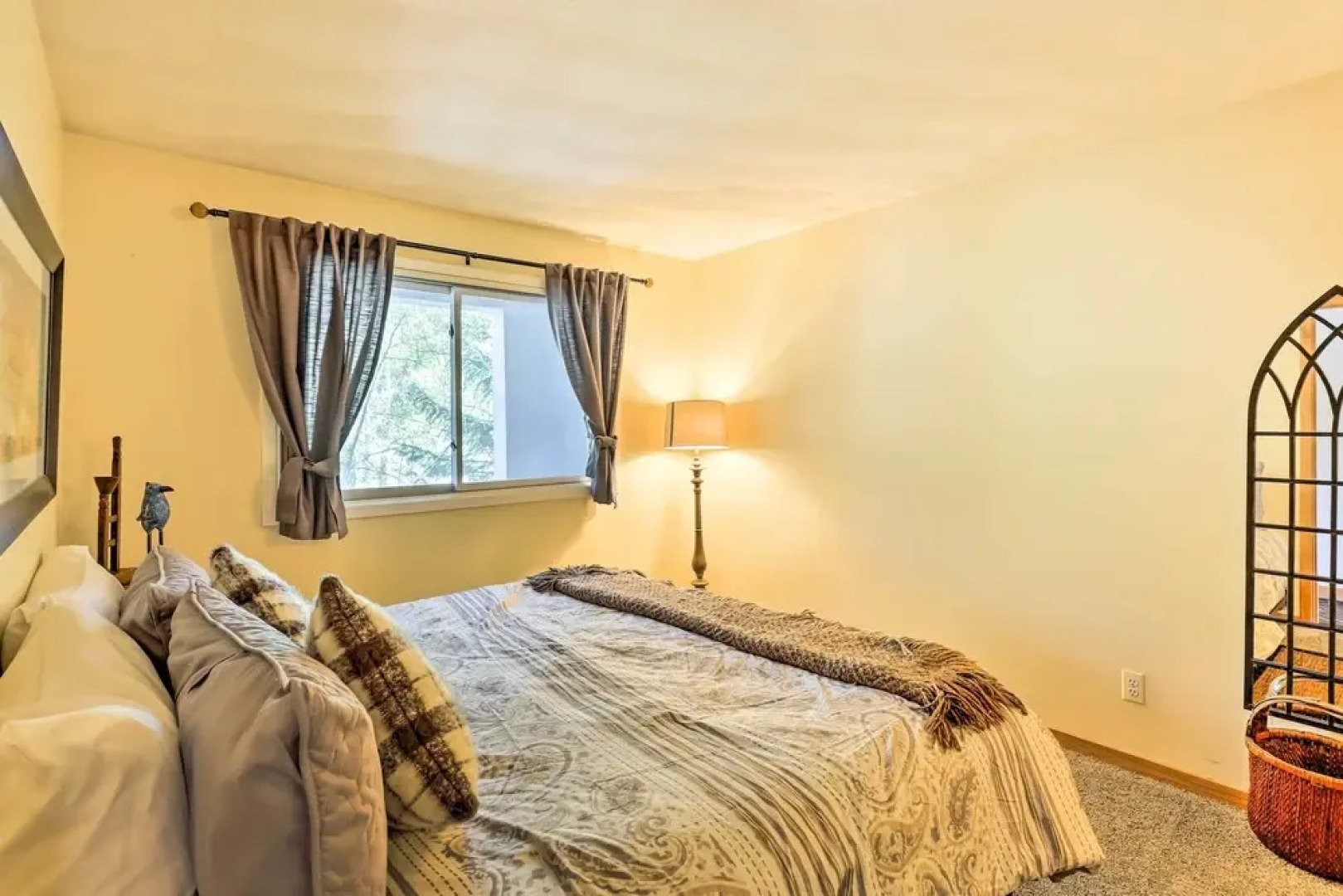 Lakefront Dillon Gem w/ Balcony: 6 Mi to Keystone