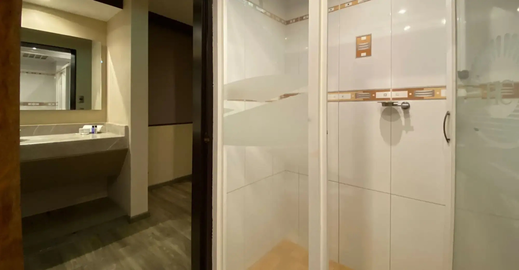 Hotel Escala Central del Norte