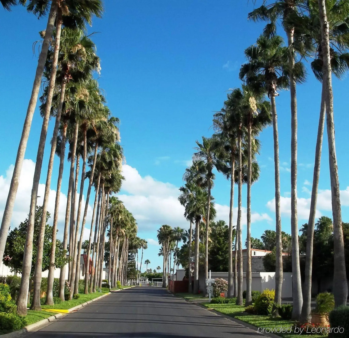 Victoria Palms Inn & Suites