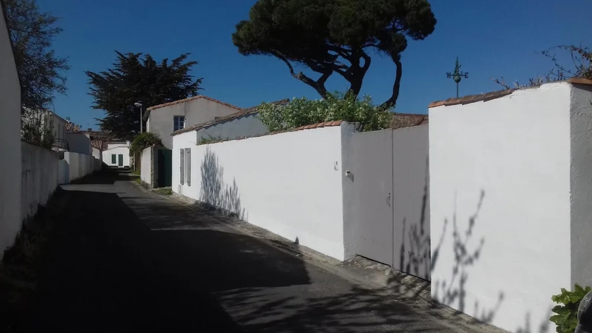 House With 4 Bedrooms in Le Bois-plage-en-ré, With Enclosed Garden and