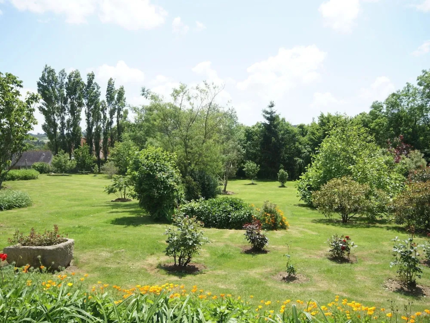 Rural holiday home near beach, culture and recreation in the tip of Brittany