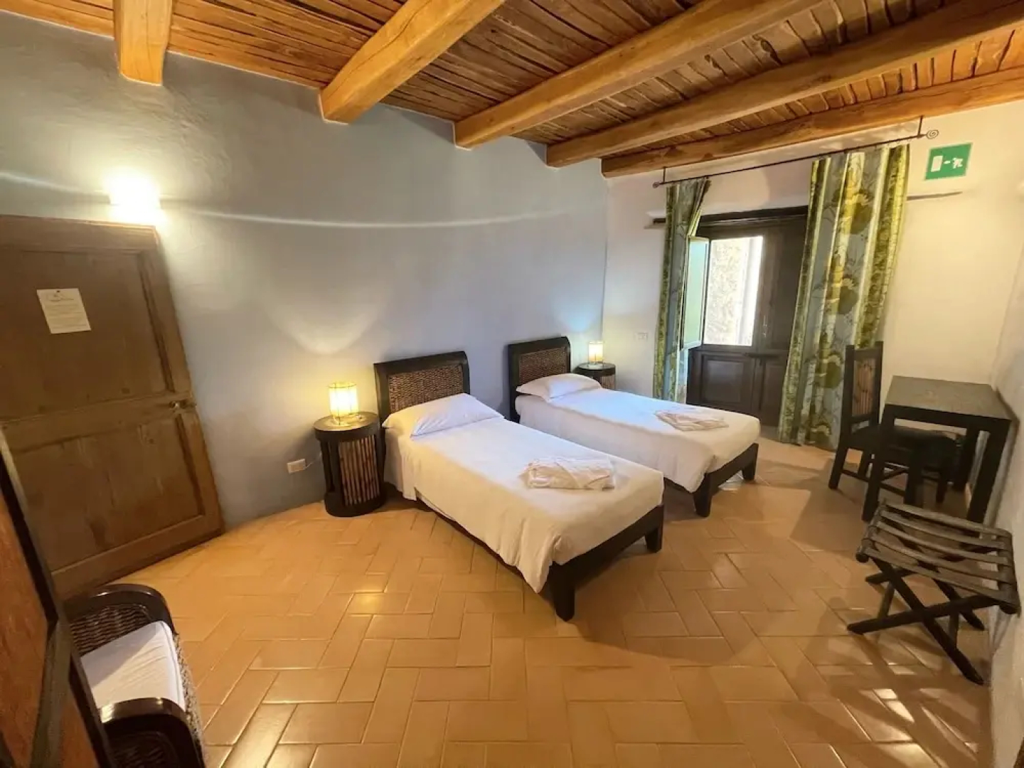 Spoleto Tranquilita Sleeps 20 With Wifi Pool Yoga Studio Gardens and Views