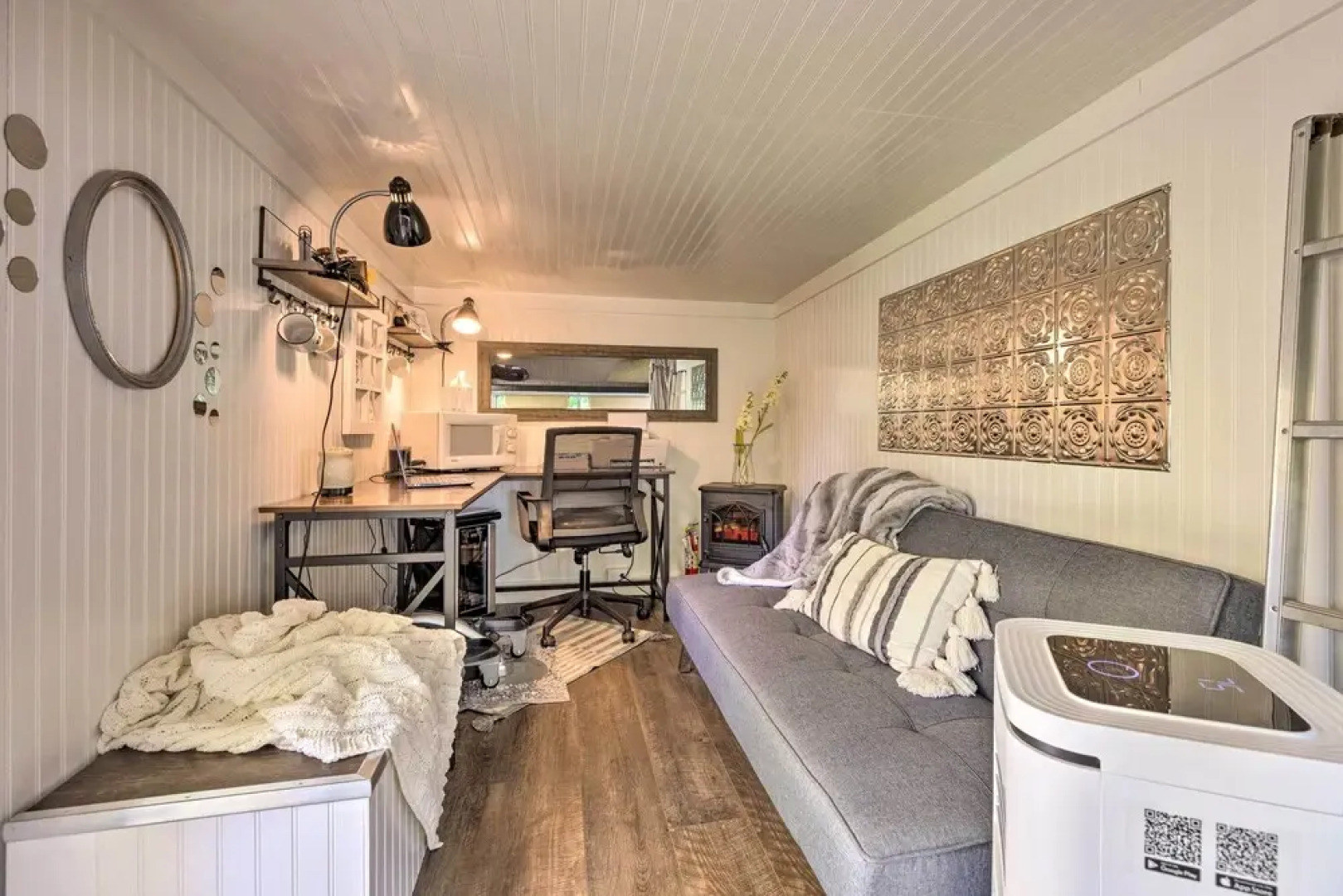 Las Animas Studio w/ Lush Backyard Paradise!