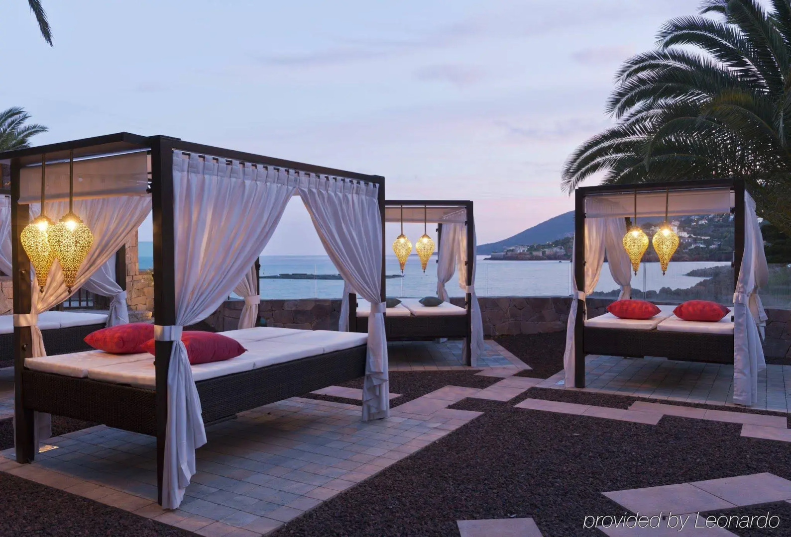 Tiara Miramar Beach Resort