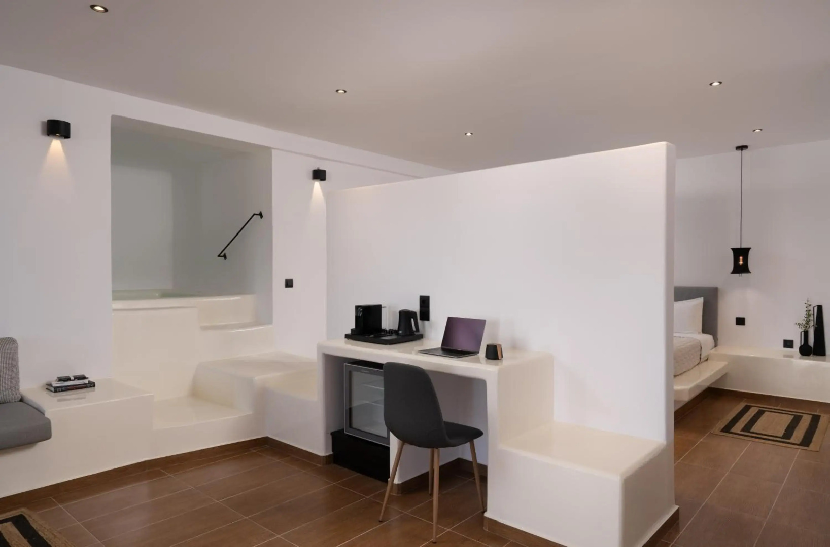 Splendour Hotel and Suites