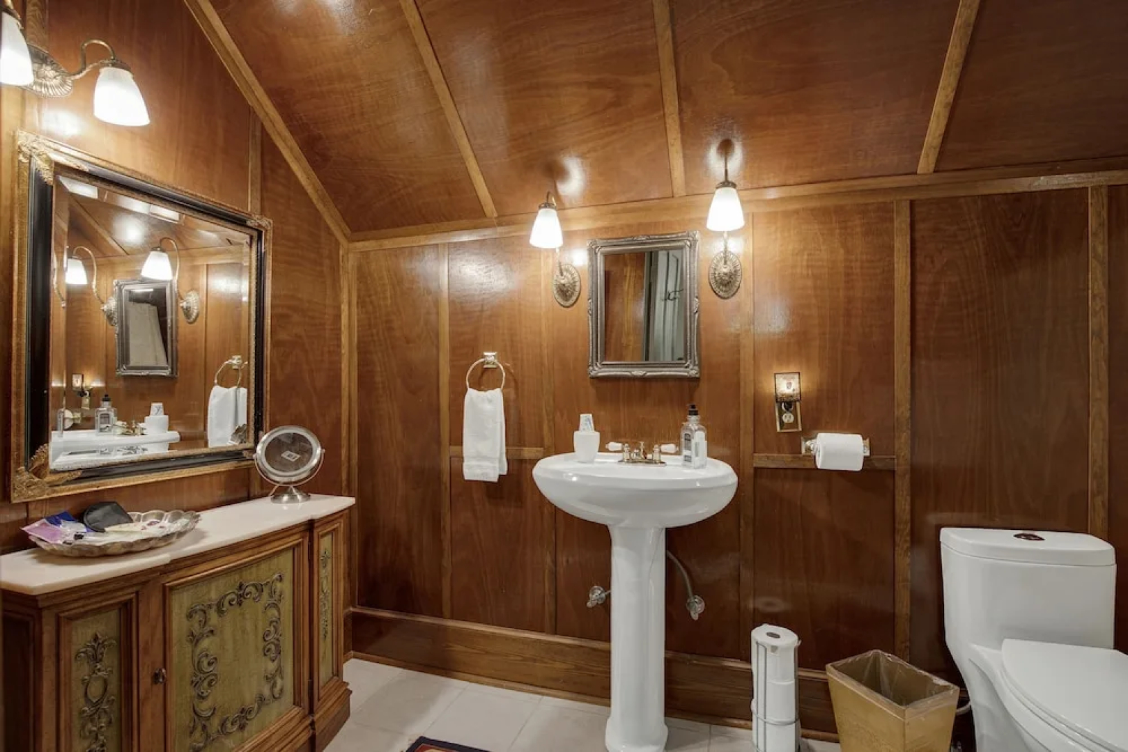 Beautiful and Unique Home With Fireplace and Pool!