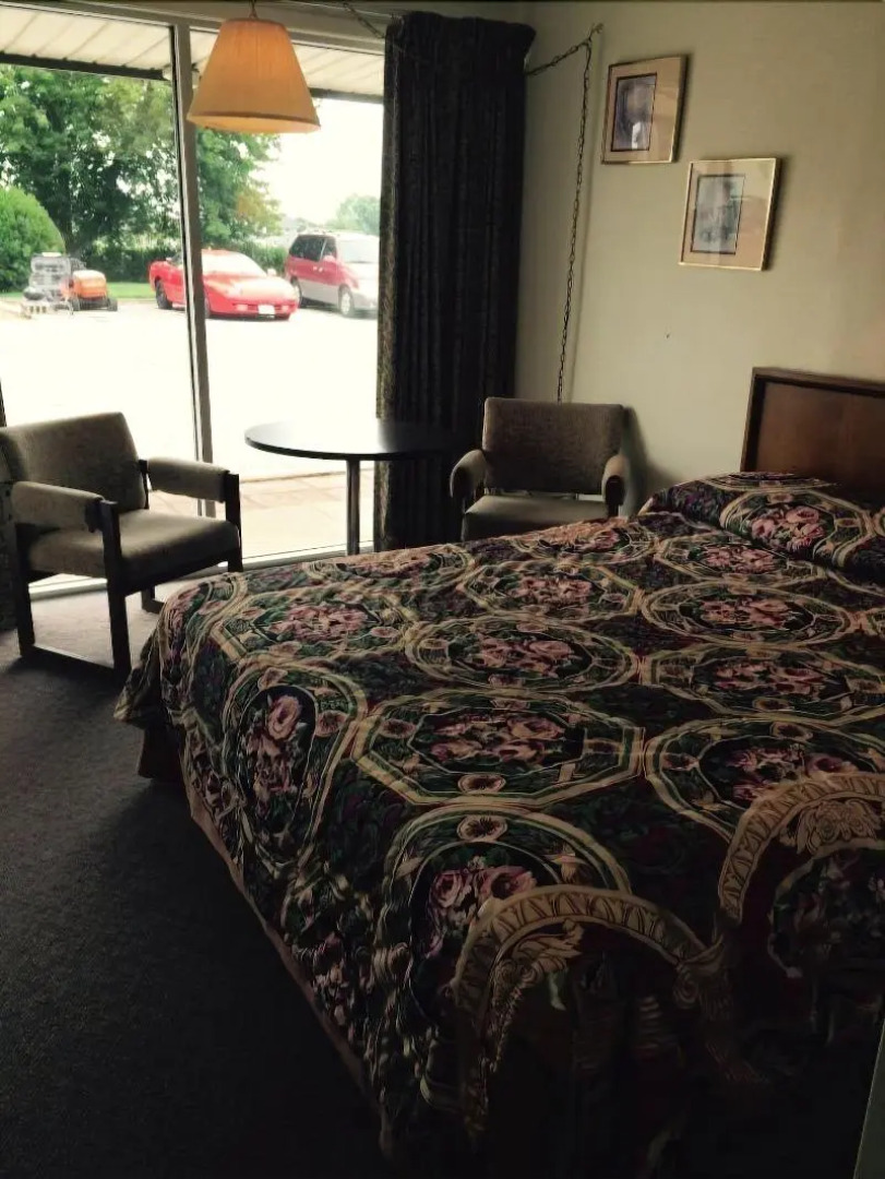 Town N Country Motor Inn