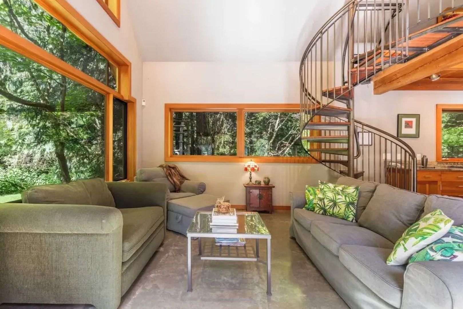 Rhythm Waters by Avantstay Garden Paradise, Pond